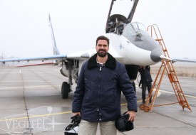 Mexican pilot in the Edge of Space | Полеты на истребителе МиГ-29 в стратосферу