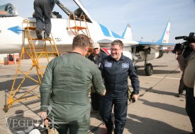 My Father is a Hero! | Полеты на истребителе МиГ-29 в стратосферу