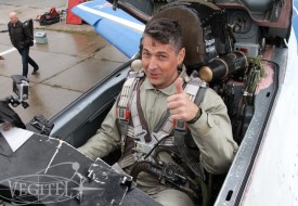 Tastes differ: Edge of Space VS Aerobatics | Полеты на истребителе МиГ-29 в стратосферу