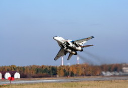 I want to fly in amazing fighter jet to get inexpressible feelings