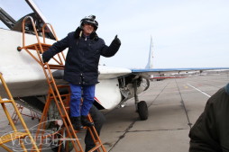 Fly amazing fighter jet for a day to get inexpressible feelings