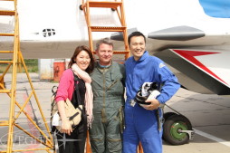 Inexpressible feelings from jet fighter ride